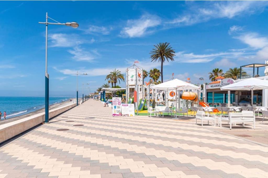 Beachfront Apartment Madrid 709 Torrox Exterior foto